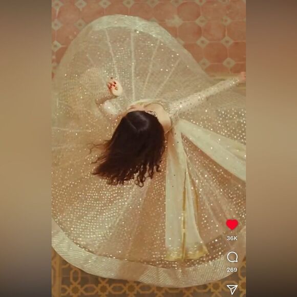 LXM OFFICIAL PAKISTANI AUTHENTIC BRIDAL MIRRORED SEQUIN DESIGNER FLARED DRESS - Picture 10 of 17